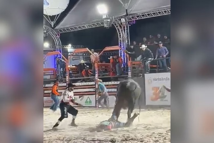 Imagem - Vídeo: peão é arrastado por touro durante rodeio no interior de São Paulo