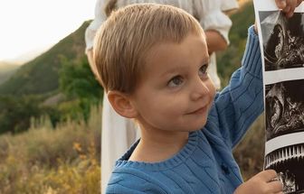 Filho de 3 anos de influencer morre após se afogar na piscina de casa
