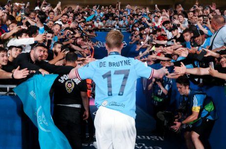 De Bruyne joga pela última vez diante da torcida do City, com a camisa dos Citizens