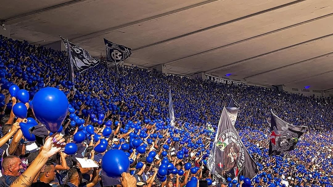 Fenômeno Azul no Estádio Mangueirão -