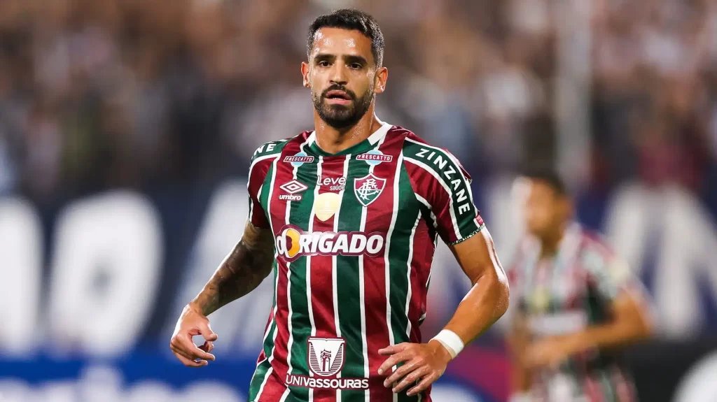 Imagem - Fluminense rescinde contrato com o meia Renato Augusto