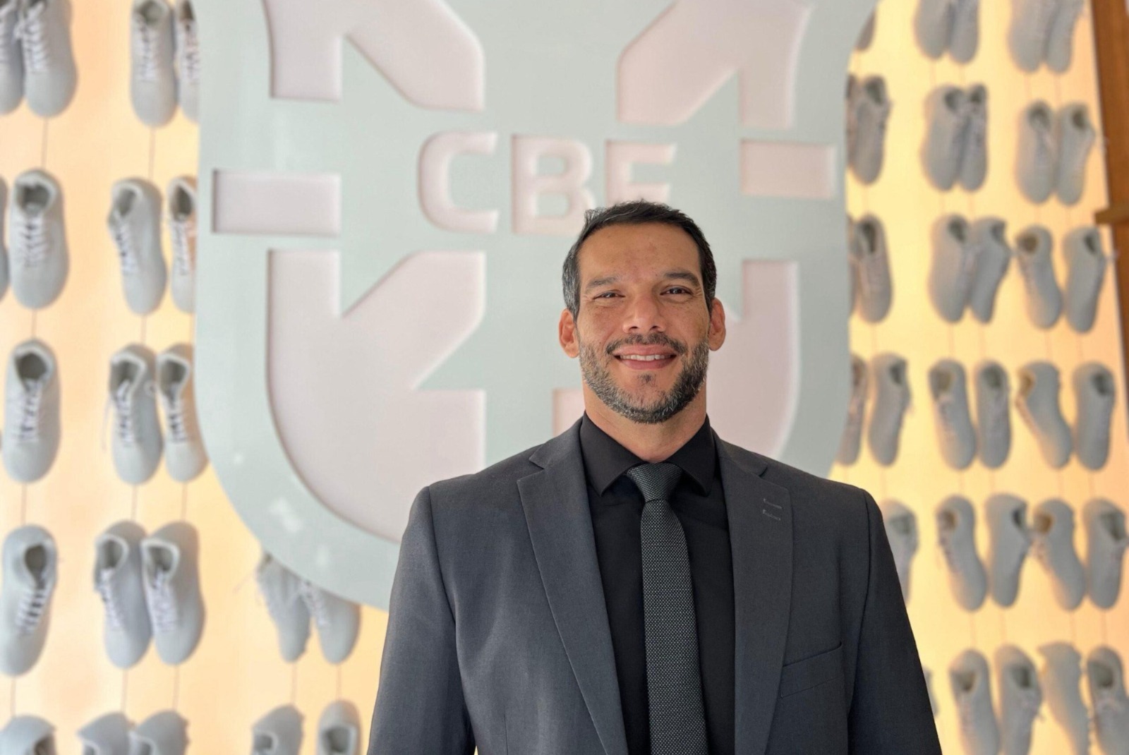 Imagem - Samir Xaud é o novo presidente da CBF após eleição marcada por ausência de clubes