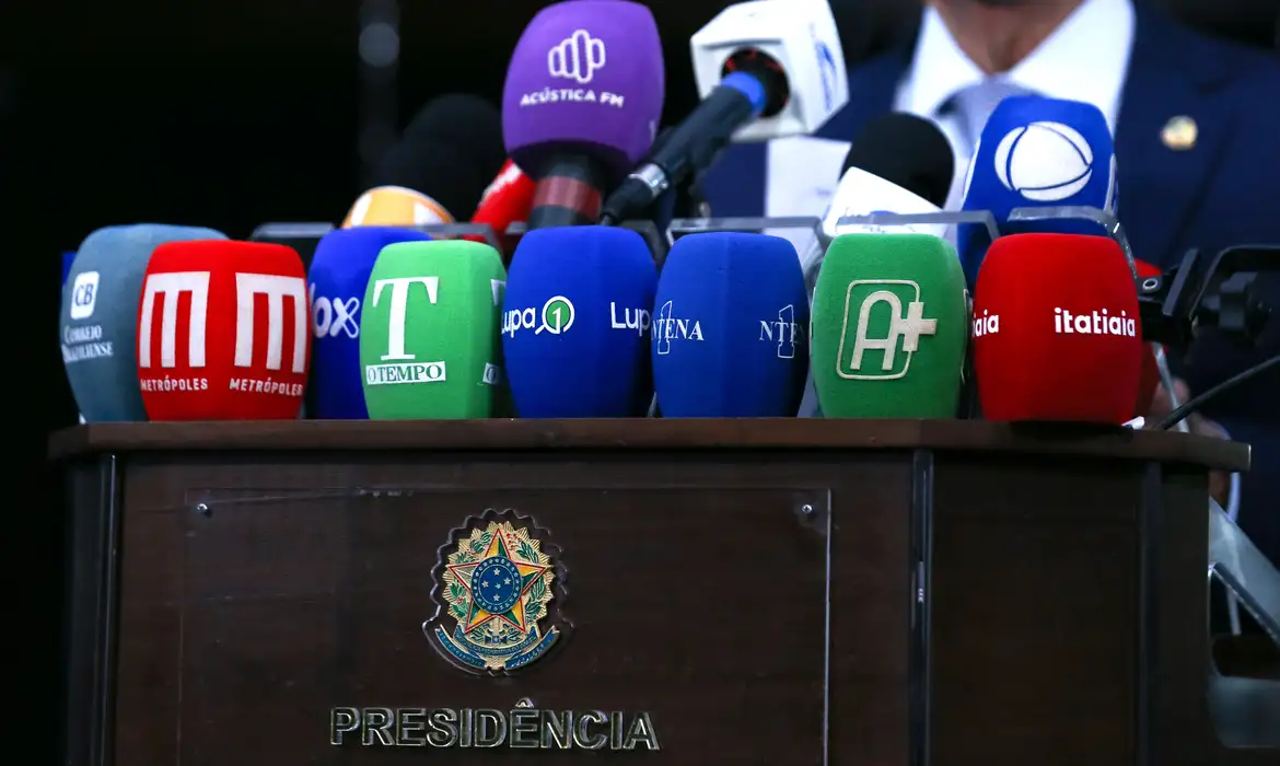 Imagem - Violência contra jornalistas cai, mas tem patamar preocupante