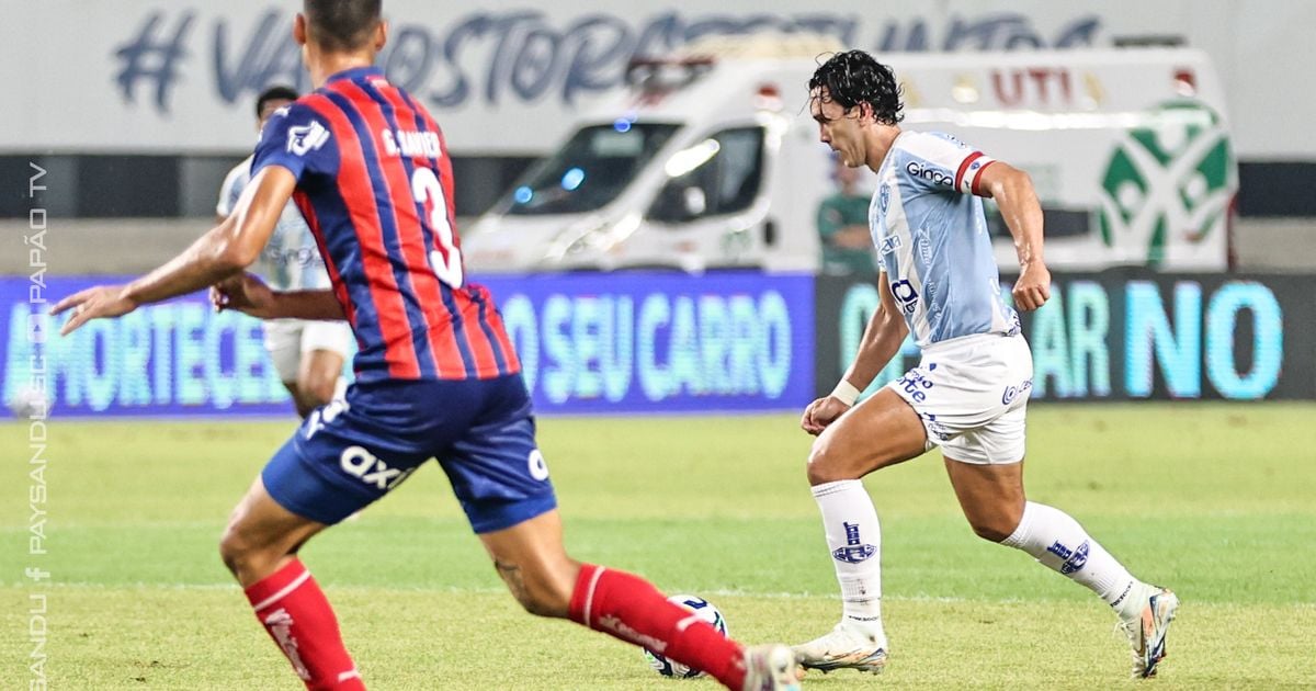 Nicolas em ação contra o adversário desta quarta (21