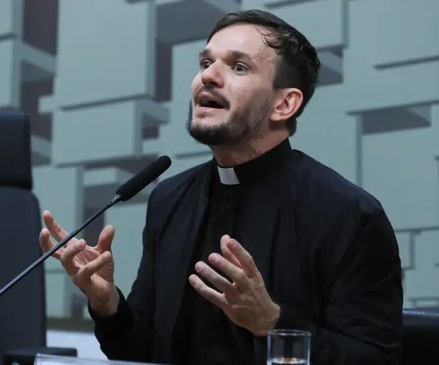 Imagem - Padre Patrick detona casas de apostas na CPI das Bets: 'ação criminosa'