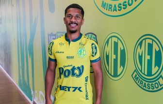 Remo supera concorrência e encaminha contratação de atacante da Série A