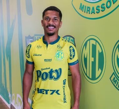 Imagem - Remo supera concorrência e encaminha contratação de atacante da Série A