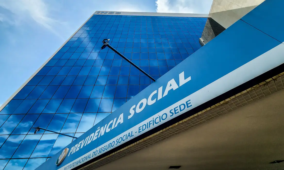 Comissão deve ter 15 deputados e 15 senadores titulares -
