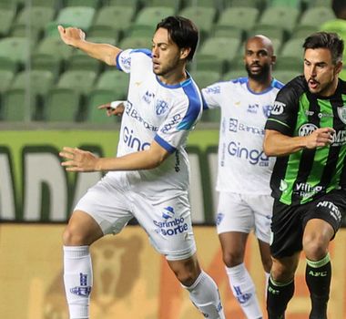 Imagem - Volante do Paysandu sobre situação na Série B: 'mexe com o nosso psicológico'