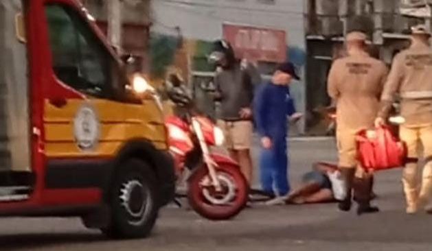 Acidente ocorreu no início desta manhã no cruzamento da Av. João Paulo II com a Dr. Freitas.