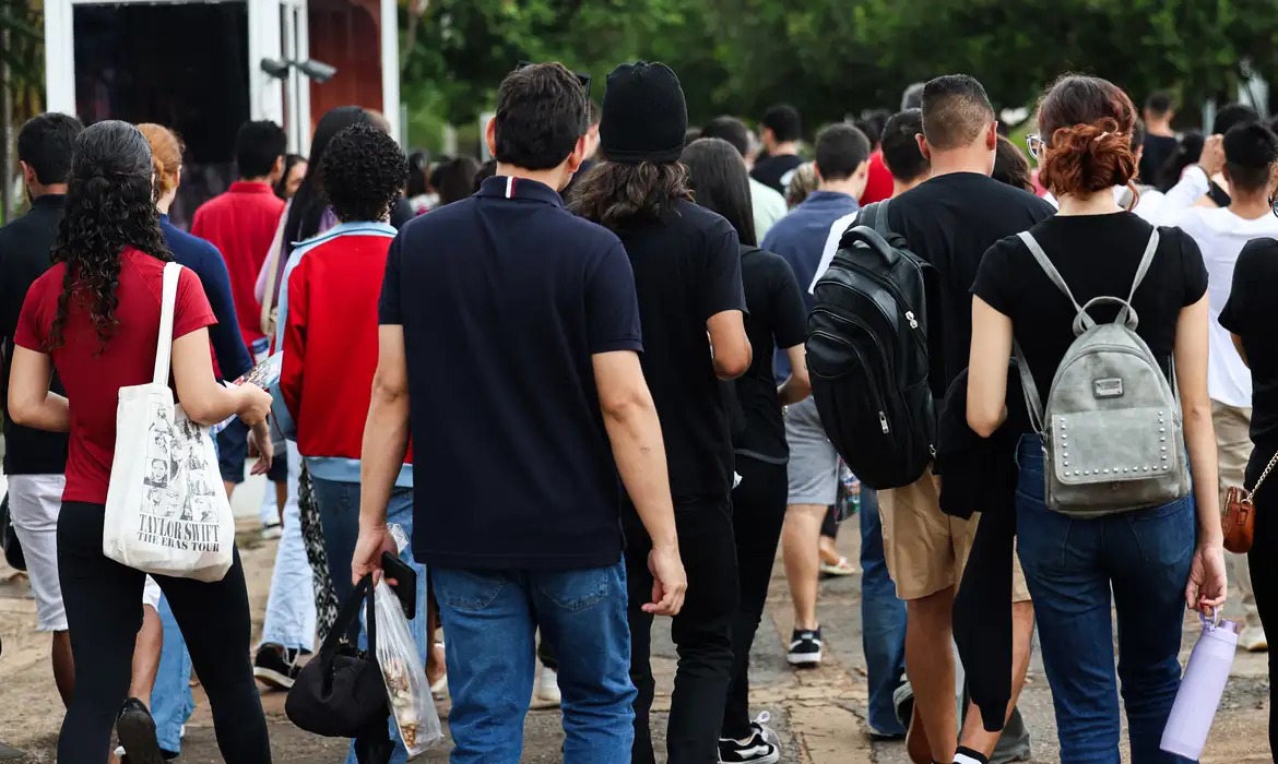 Foi publicado resultado de recurso para isenção de taxa do Enem 2025.