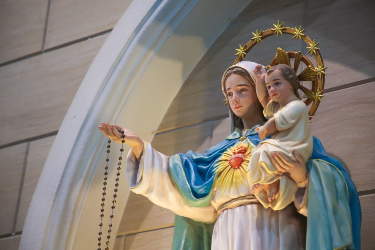 24 de maio é dedicado à Nossa Senhora Auxiliadora (Imagem: Immaculate | Shutterstock)