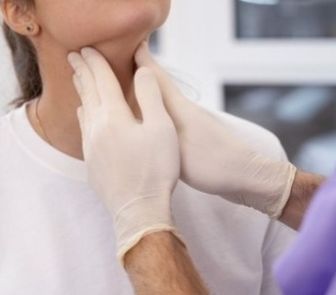 Imagem - Dia Internacional da Tireoide: distúrbios podem afetar fertilidade