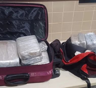 Imagem - Três pessoas são presas e drogas são apreendidas em embarcação, no Pará