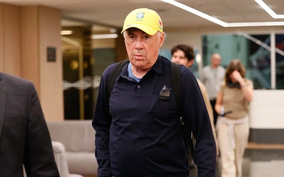 Ancelotti desembarcou no Brasil ontem - 