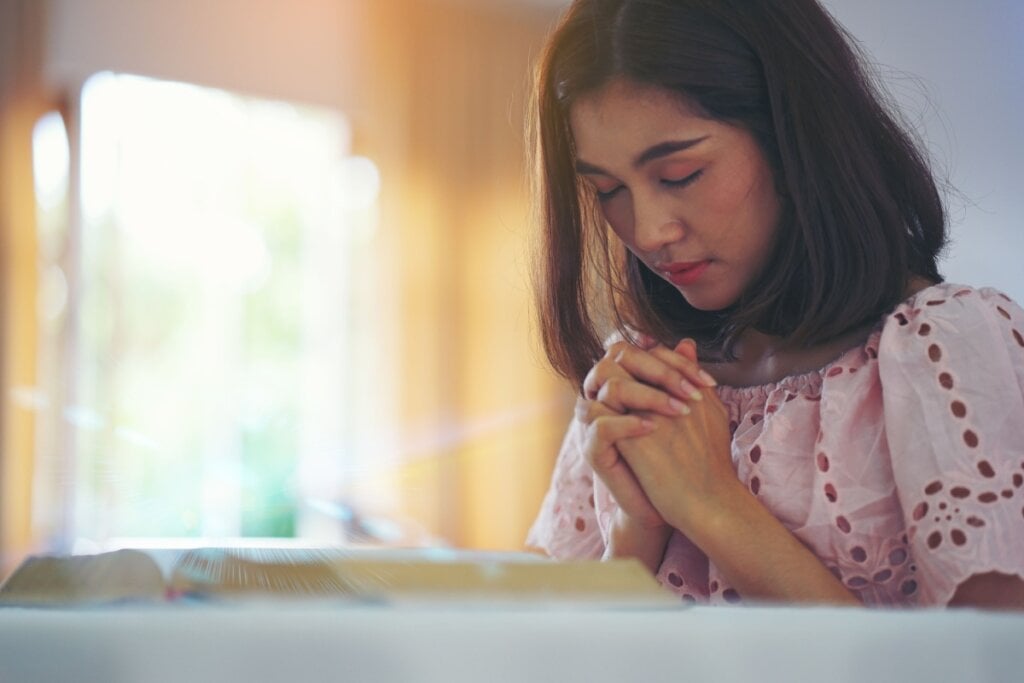 Orações a São Filipe Néri rogam por alegria e fortalecimento espiritual (Imagem: Es5669 | Shutterstock)