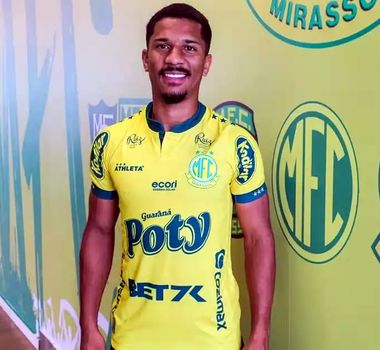 Imagem - Remo dá chapéu no Paysandu e anuncia atacante da Série A