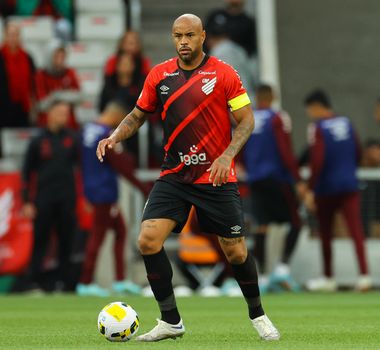 Imagem - Paysandu tenta contratar zagueiro ex-seleção da Libertadores, afirma jornalista