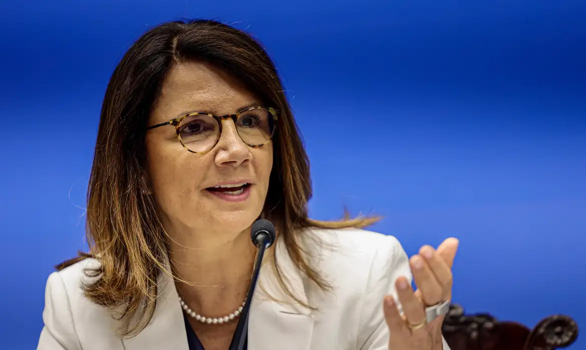 Ana Toni cobra engajamento dos países ricos na descarbonização