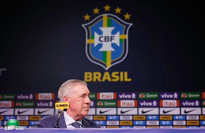 Imagem - Ancelotti fala em atrito com brasileiro e relembra episódios conturbados no Milan