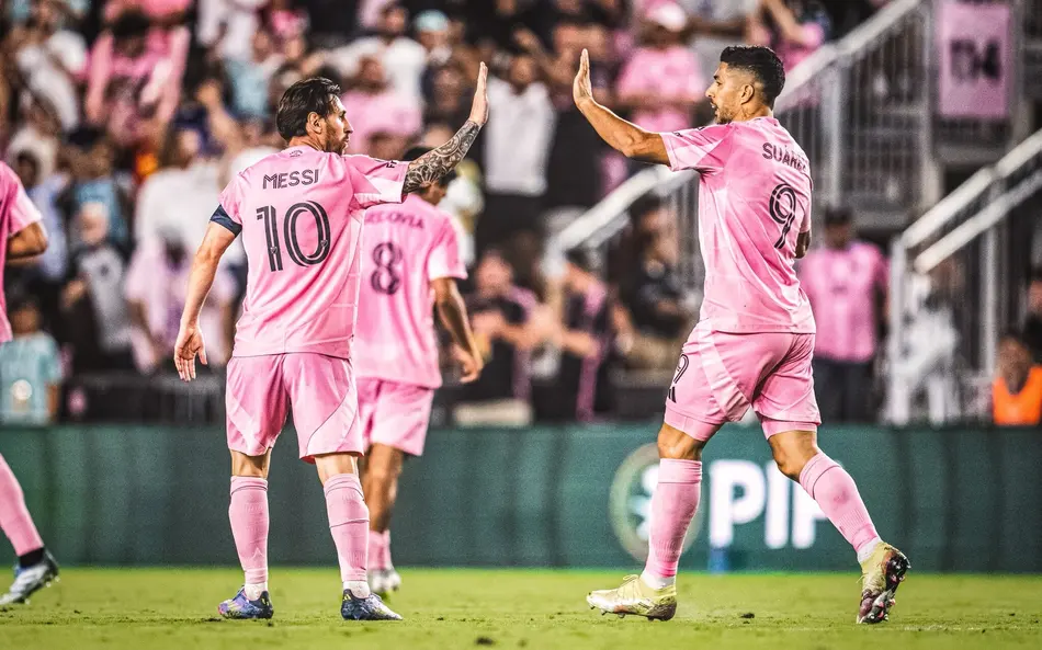 Messi e Suárez anunciam criação de time profissional no Uruguai