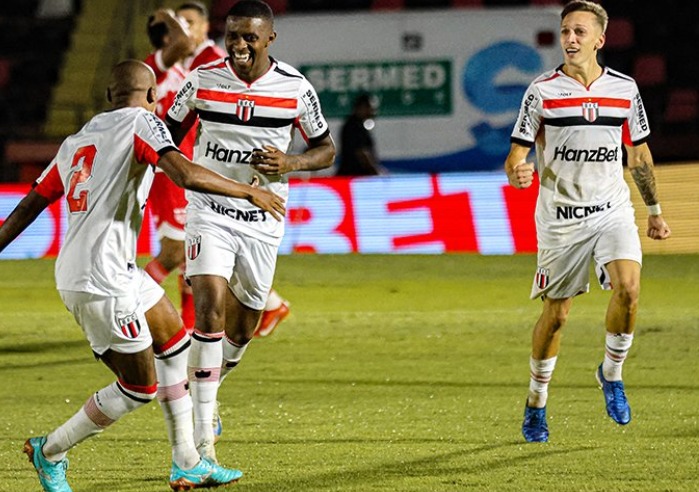 Imagem - Botafogo-SP vence o CRB e deixa o Z-4 da Série B