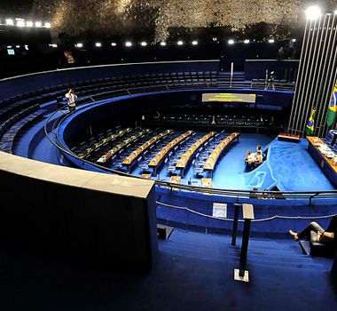 Imagem - Senado aprova projeto que reajusta salários de servidores federais do Executivo