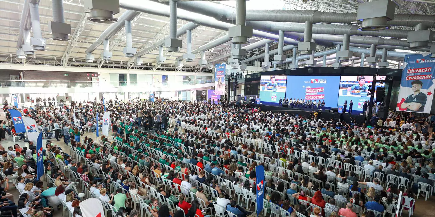 Anúncio foi feito diante de 2.500 educadores durante evento em Belém e promete impulsionar melhorias em toda a rede estadual