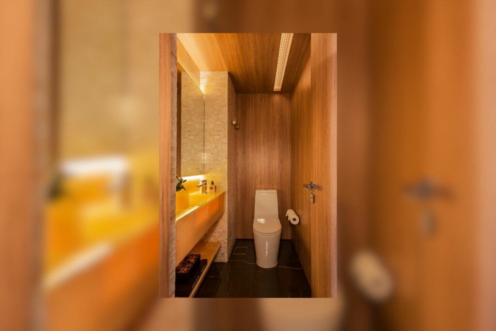 A luz branca pode ser combinada com iluminação quente para trazer mais conforto (Projeto: Dantas &amp; Passos Arquitetura | Imagem: Eduardo Pozella)