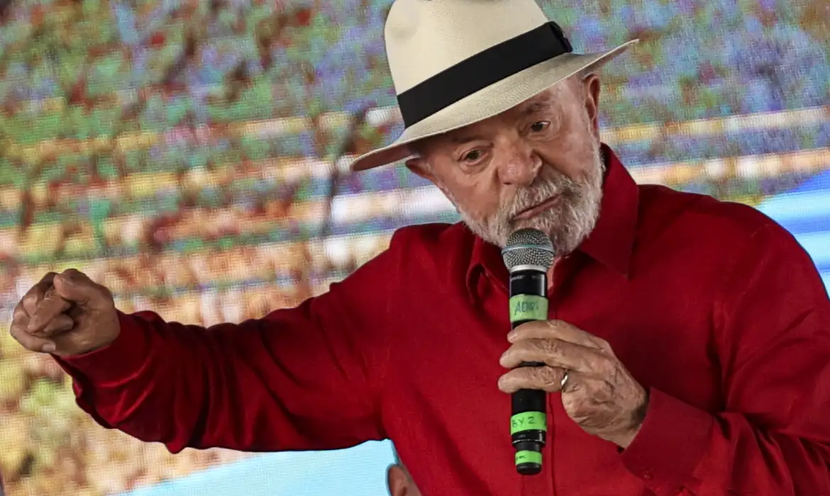 (Presidente Luiz Inácio Lula da Silva)