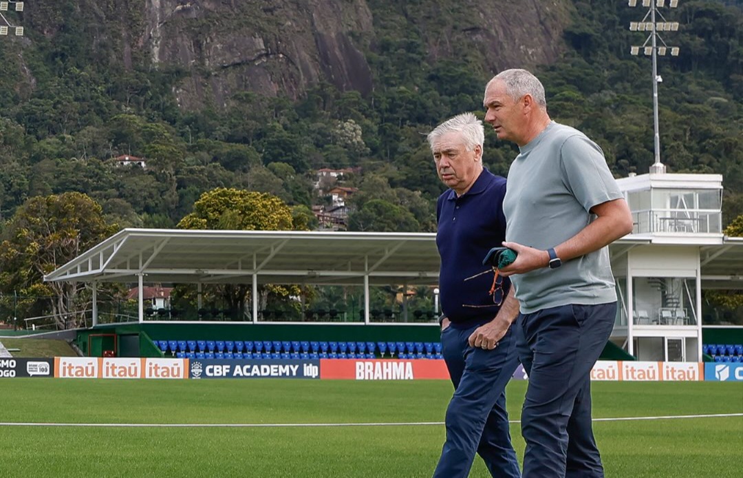 Imagem - Ancelotti visita Granja Comary pela primeira vez e conhece centro de treinamento da Seleção
