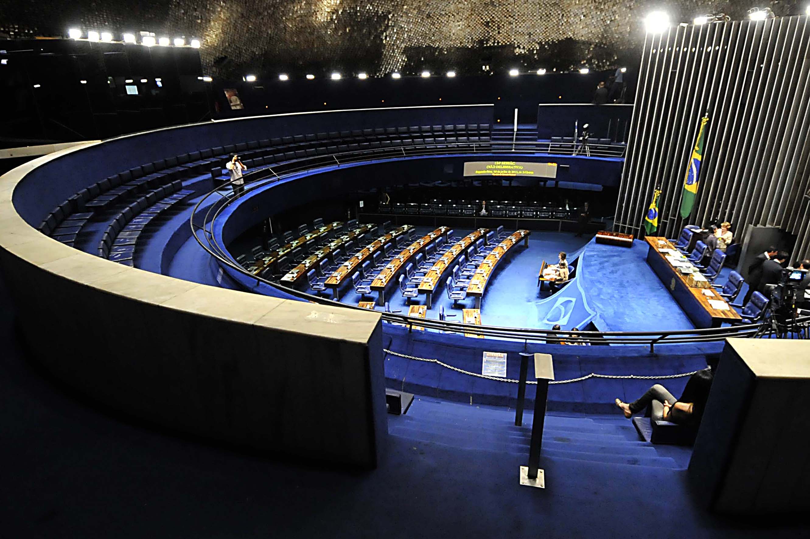 Imagem - Senado aprova projeto que reajusta salários de servidores federais do Executivo