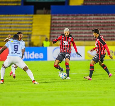 Imagem - Vitória perde para a Universidad de Quito e está eliminado da Sul-Americana
