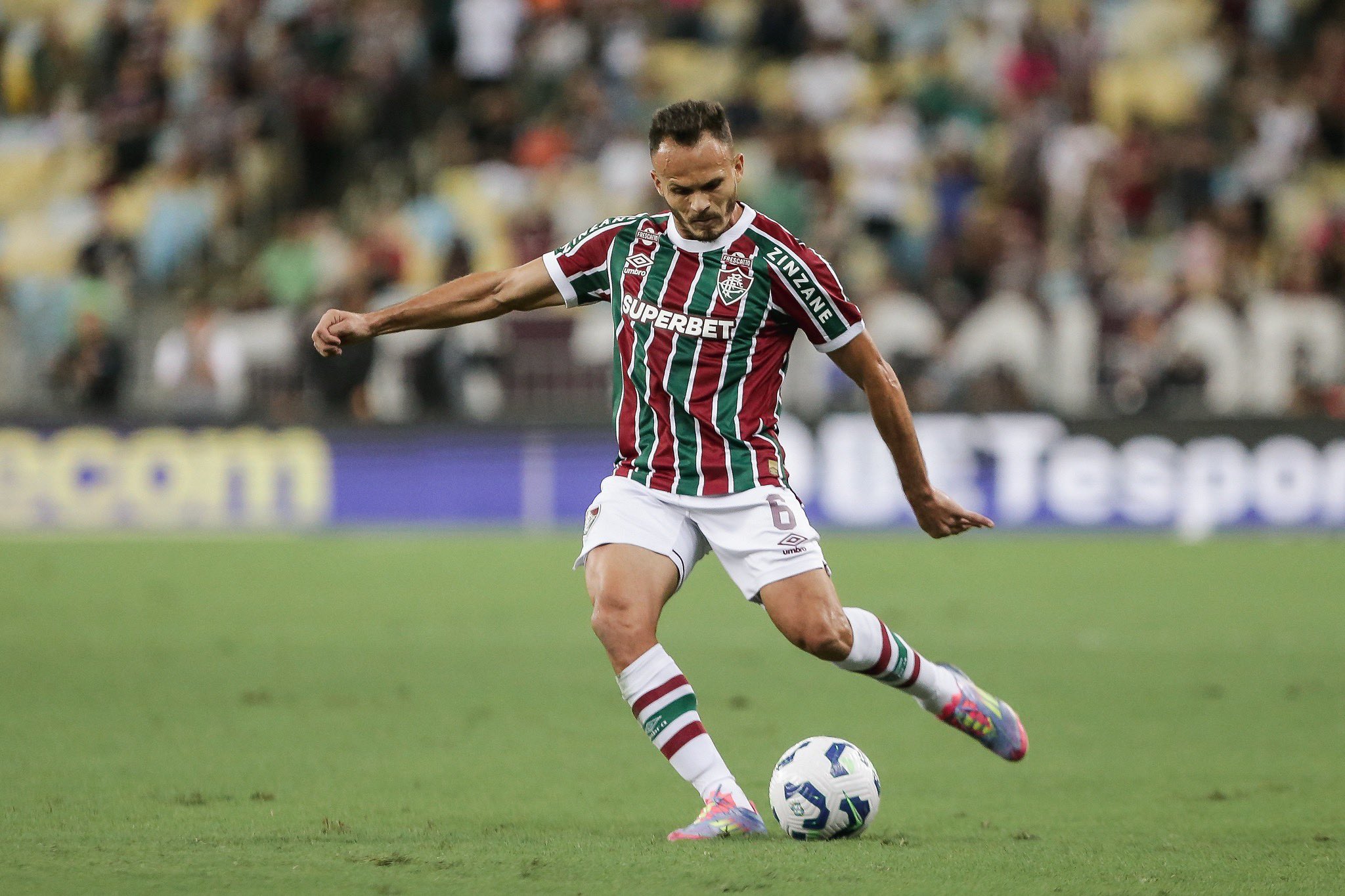 Equipes se enfrentam no Maracanã - 