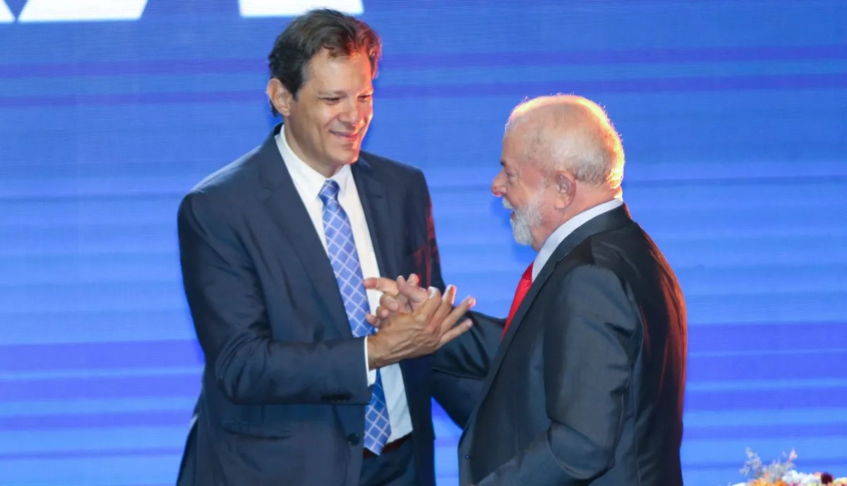 O ministro da Fazenda, Fernando Haddad e o presidente da República, Luiz Inácio Lula da Silva.