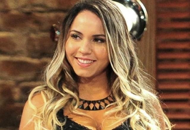 Renata Frisson, a Mulher Melão.