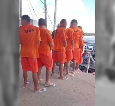 Imagem - Preso se despede da amada durante transferência no Amazonas e cena viraliza; assista