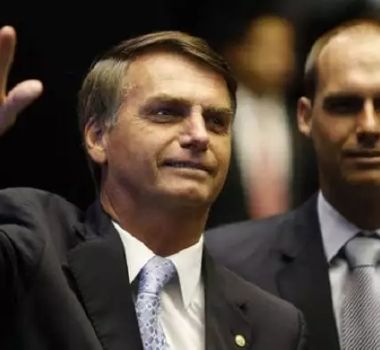 Imagem - Jair Bolsonaro depõe em ação contra filho no STF; entenda