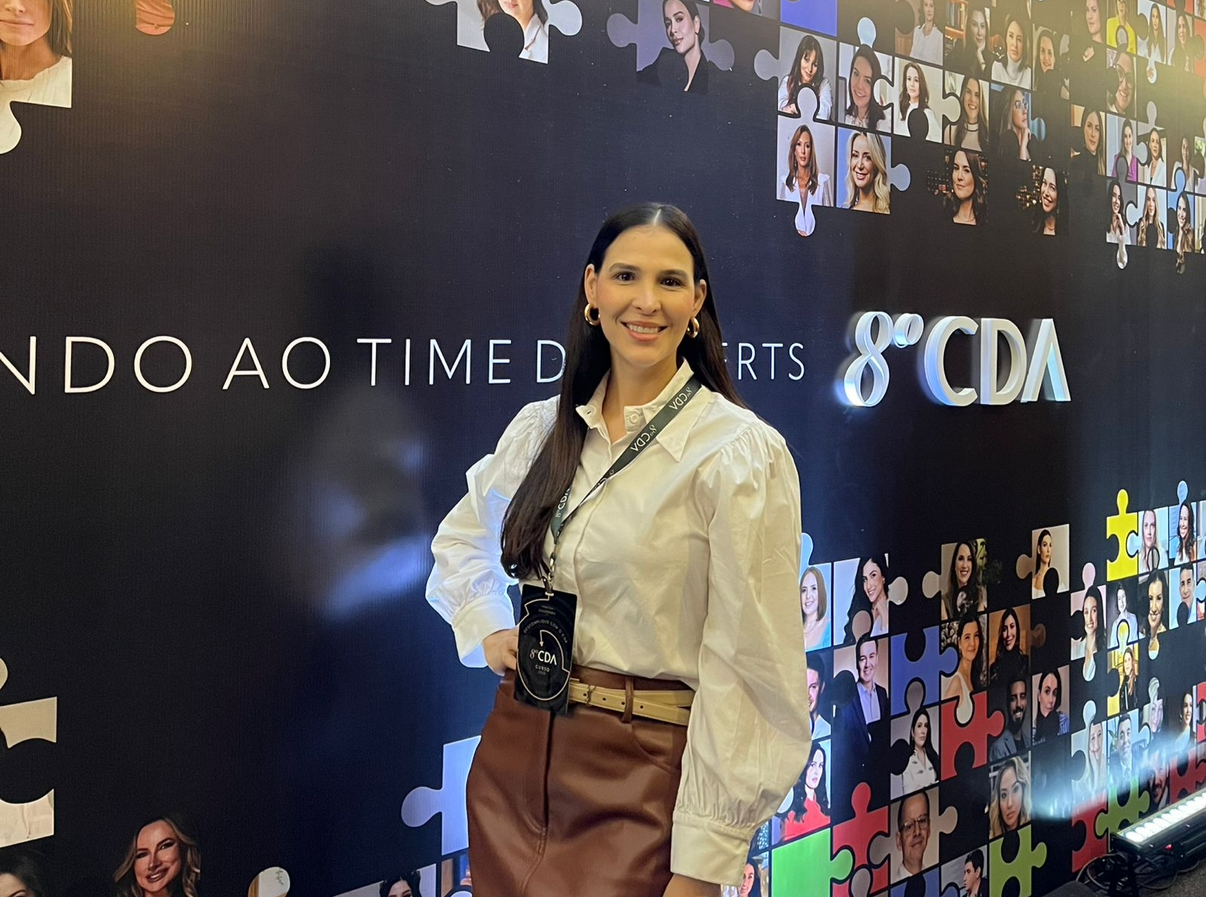 Dra. Caroline Palheta, dermatologista