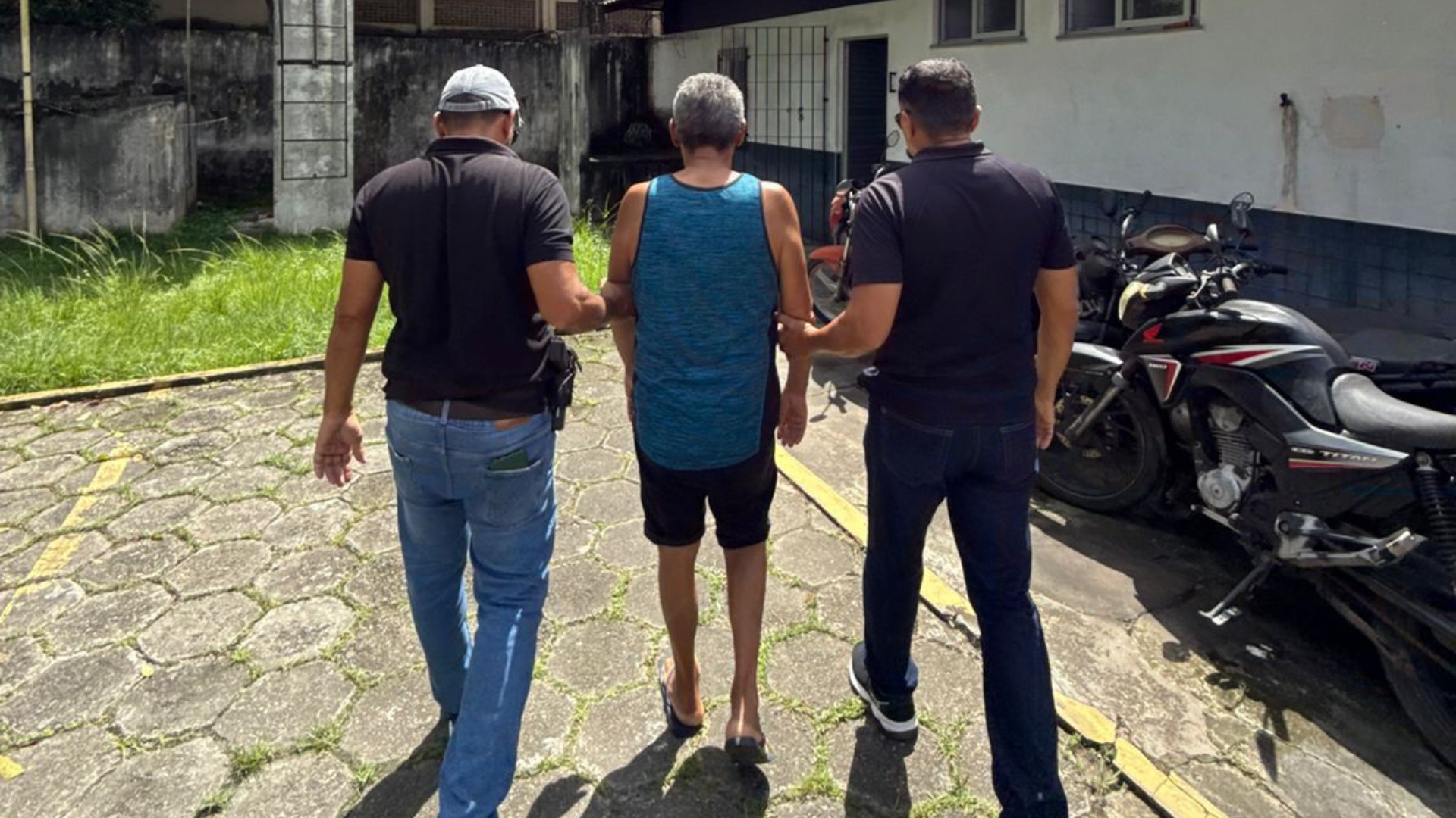 Imagem - Homem é preso após arranhar carro de cliente de academia em Belém