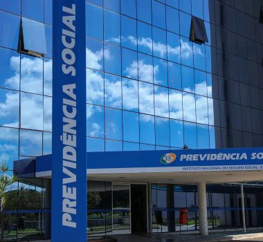 Imagem - Justiça bloqueia R$ 23,8 milhões de suspeitos de fraude contra INSS