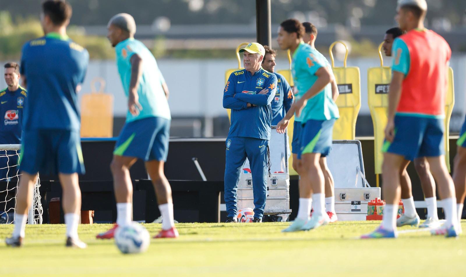 Imagem - Ancelotti comanda 1º treino na seleção com desfalques e atenção a Casemiro e Richarlison