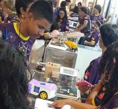 Imagem - Escola utiliza robótica para facilitar a vida da comunidade