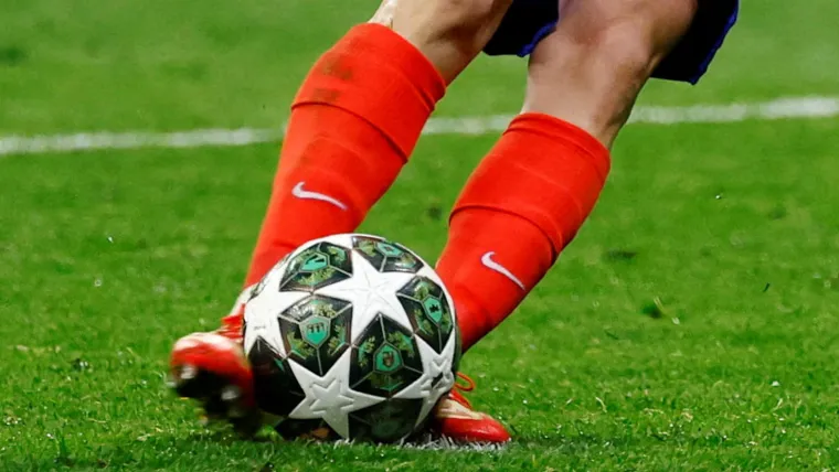 Lance de dois toques ajudou a eliminar o Atlético de Madrid na Champions