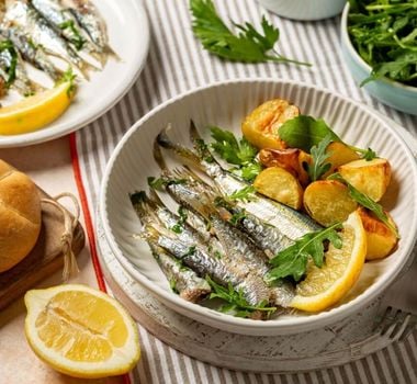 Imagem - 4 receitas práticas e saudáveis com sardinha para o almoço