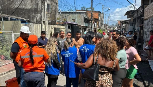 Famílias afetadas por incêndio na Cremação começam a receber apoio da Prefeitura de Belém
