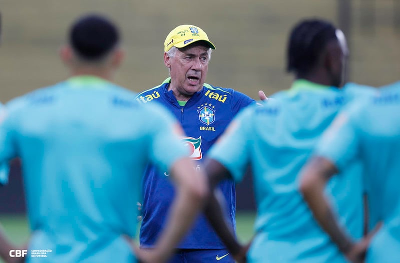 Ancelotti estará na beira do gramado comandando a Seleção Brasileira - 