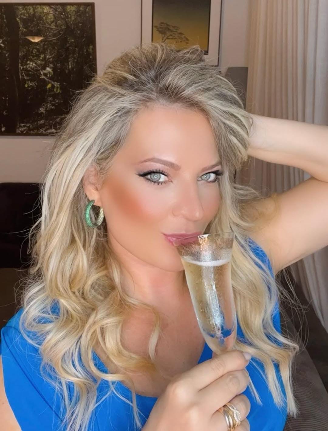 Imagem - Ex-amiga de Zambelli, Joice Hasselmann ironiza deputada licenciada e foragida nas redes sociais