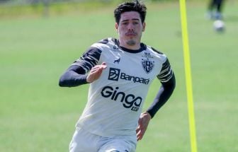 Após polêmicas, Paysandu oficializa saída de atacante argentino