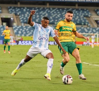 Imagem - Com gol no fim da partida, Paysandu perde para o Cuiabá na Arena Pantanal